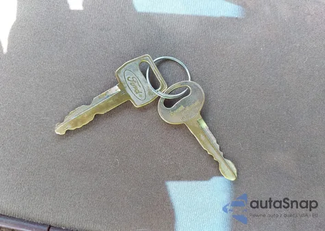 1985 Ford Ranger из США, поврежденный, VIN 1FTCR10S1FUA92179